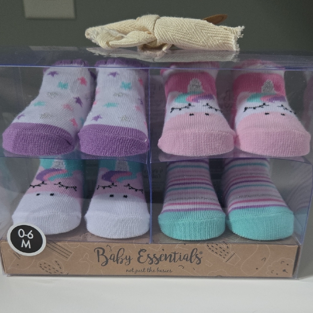 Baby Essentials 4 Pack Baby Socks 0-6 Months